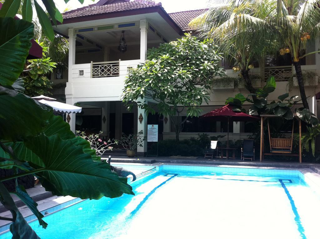 Hotel Indah Palace Yogyakarta Exterior photo